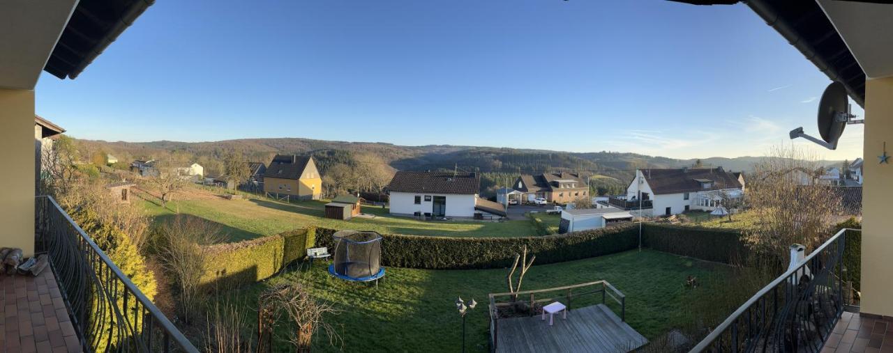 גרולסטיין Wohnung Mit Panoramablick מראה חיצוני תמונה